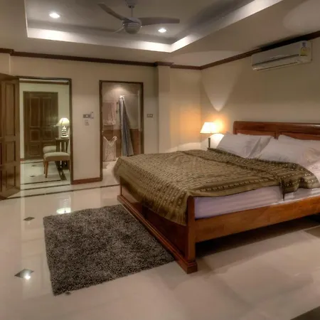 Emerald Beach-Front Apartments Fishermans Village Koh Samui Bagian luar foto