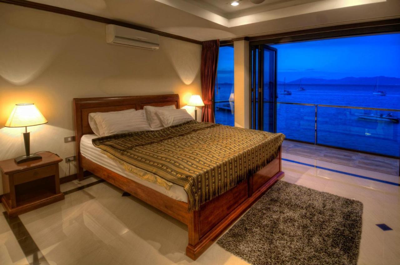 Apartment Emerald Beach-front Fishermans Village *