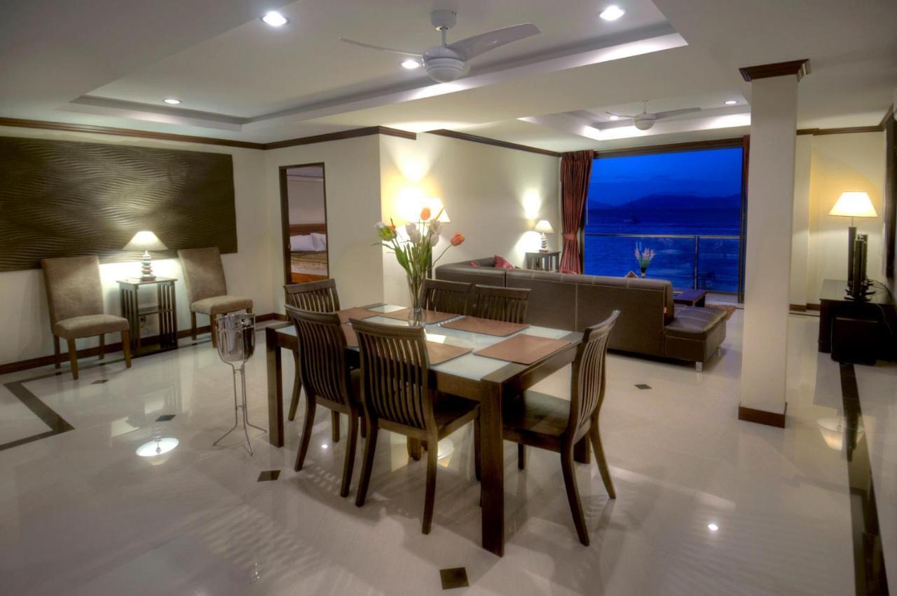 Apartment Emerald Beach-front Fishermans Village *